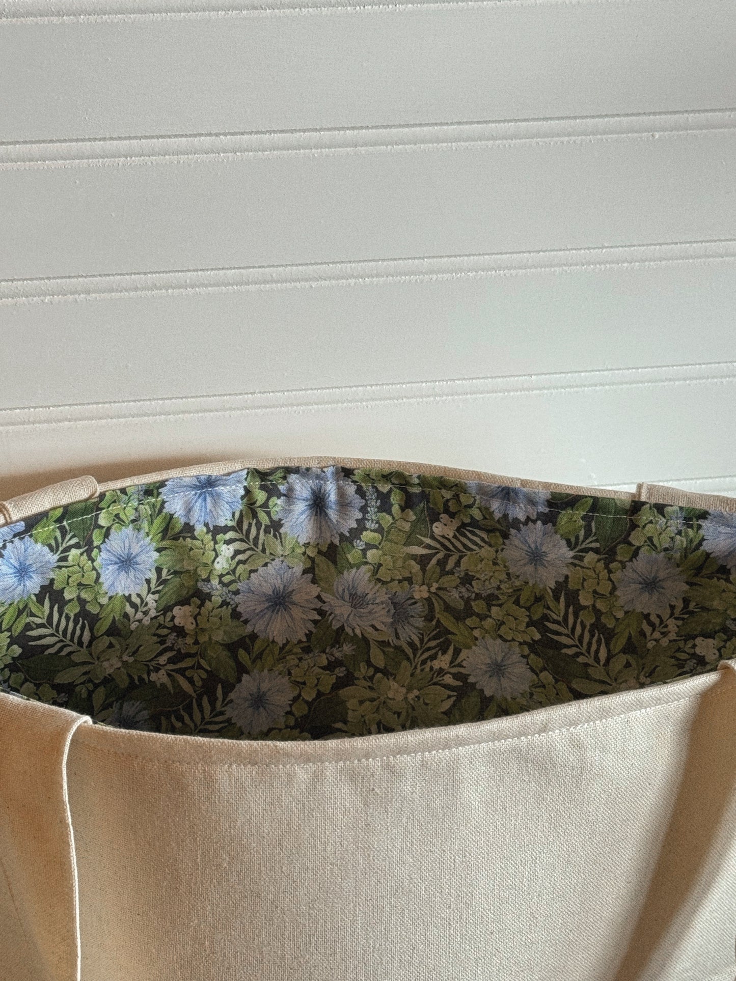blue floral market tote bag