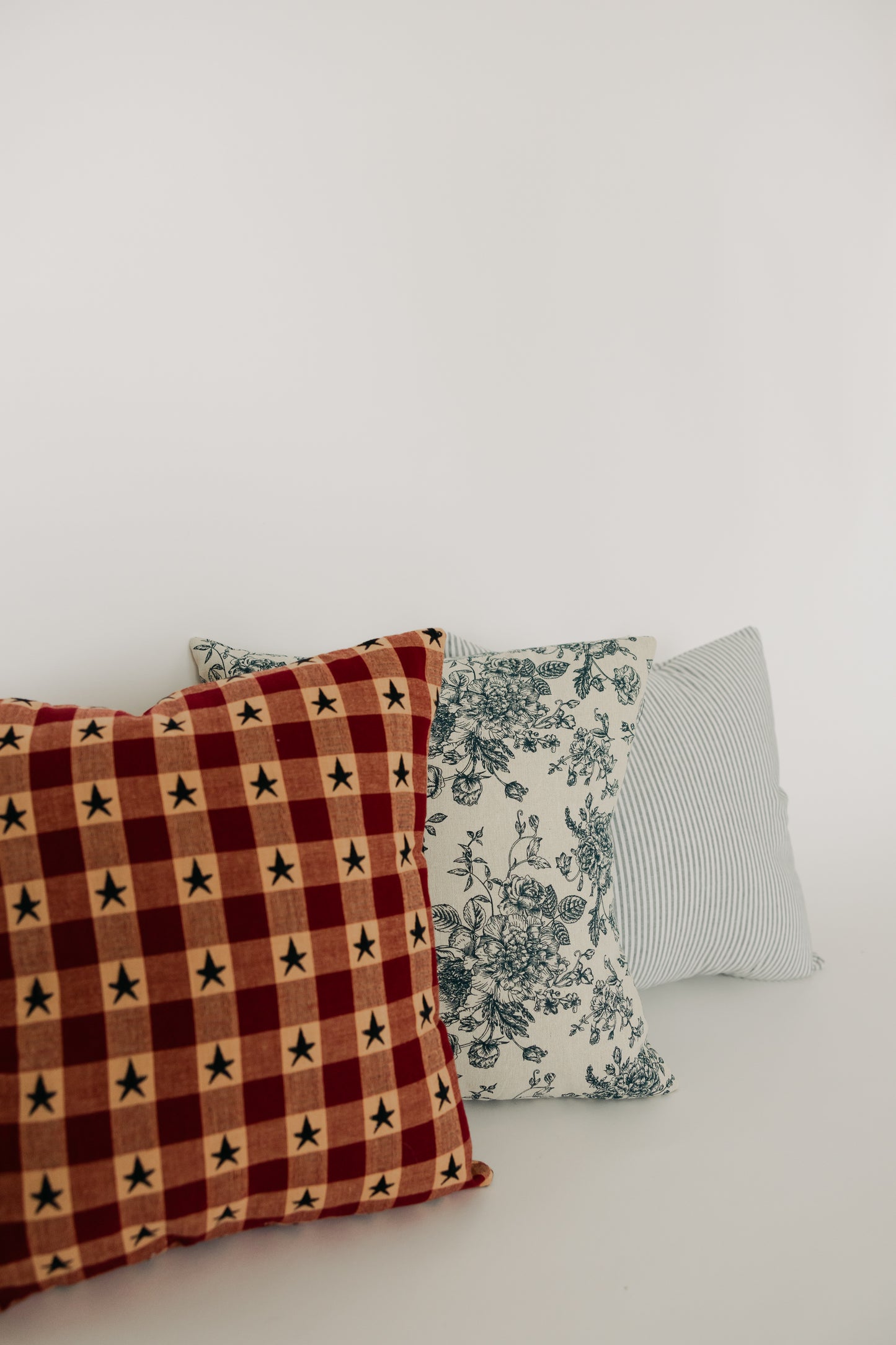 Colonial Red & Blue Throw Pillow Cover